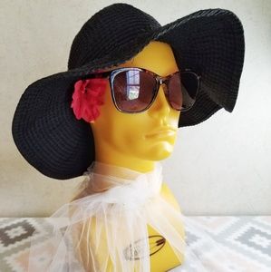 Floppy Black Beach Hat